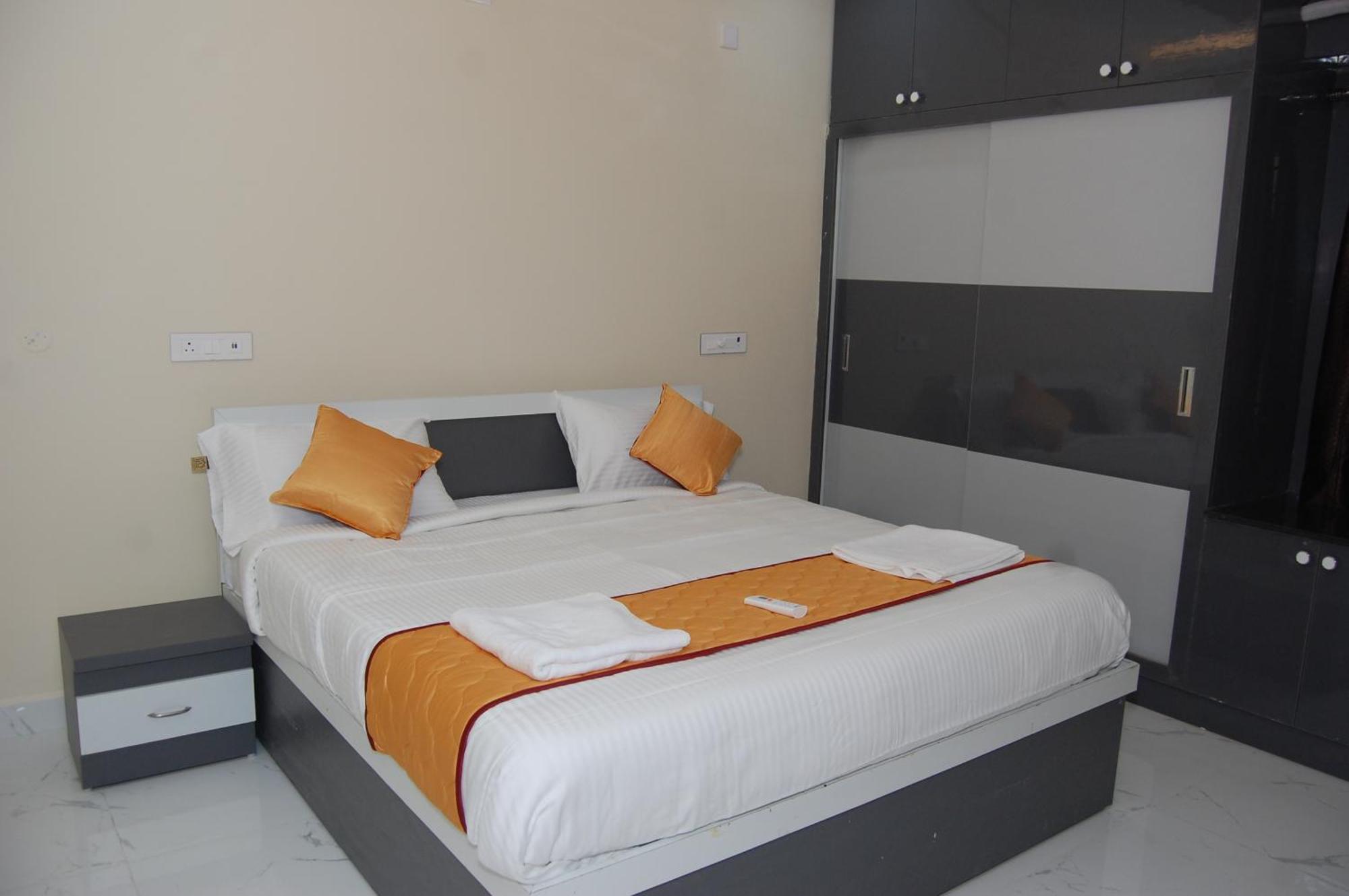 Nest Inn Homestay Tirupati Bagian luar foto