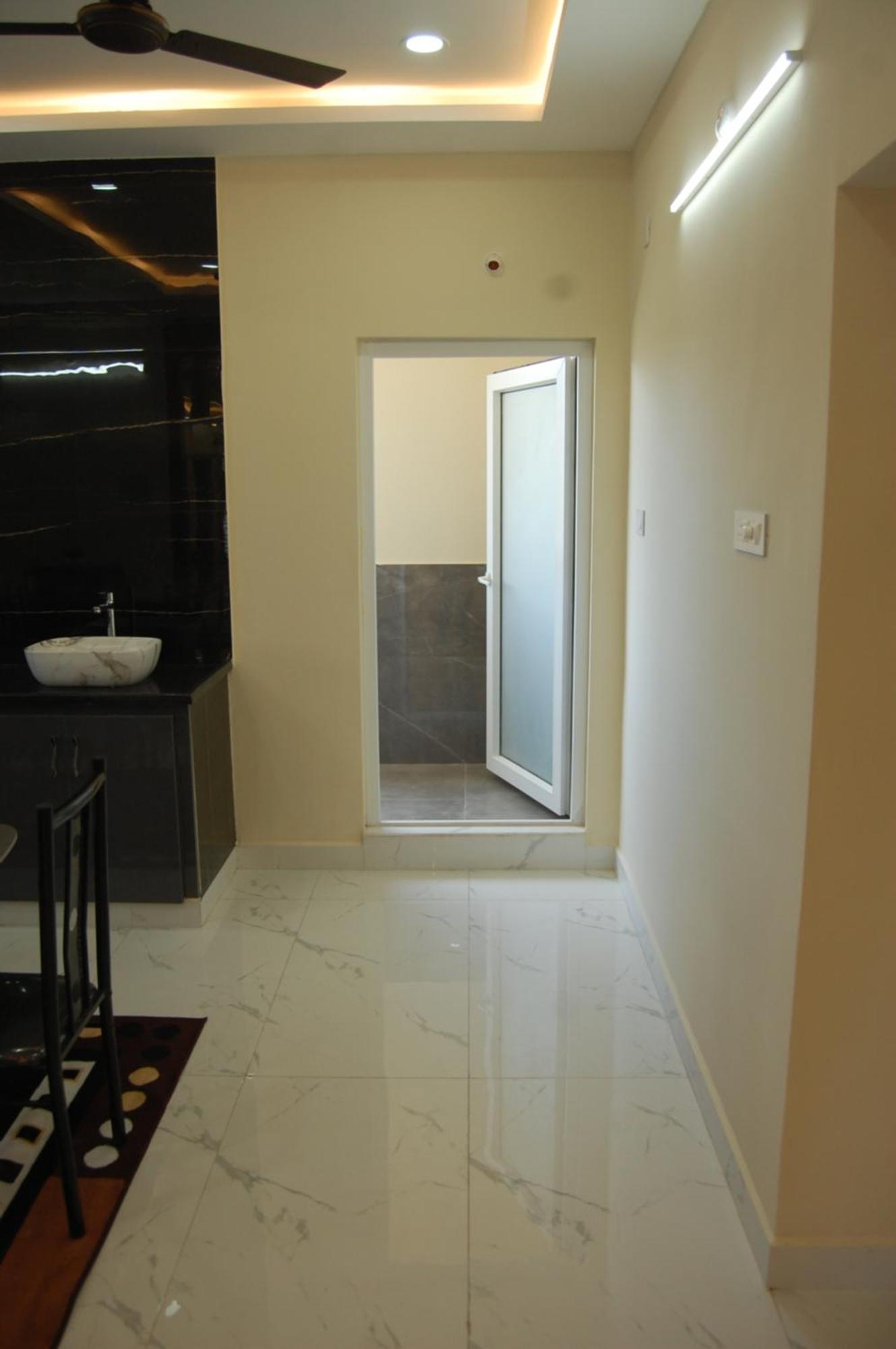 Nest Inn Homestay Tirupati Bagian luar foto