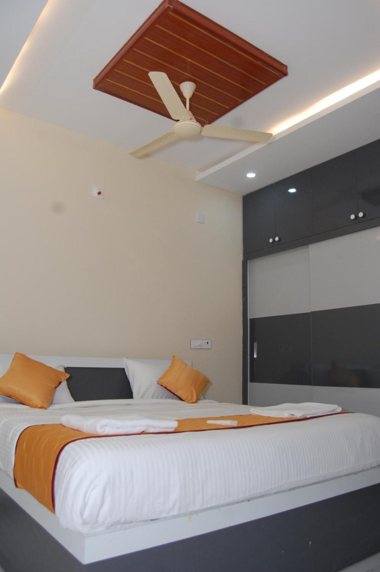 Nest Inn Homestay Tirupati Bagian luar foto
