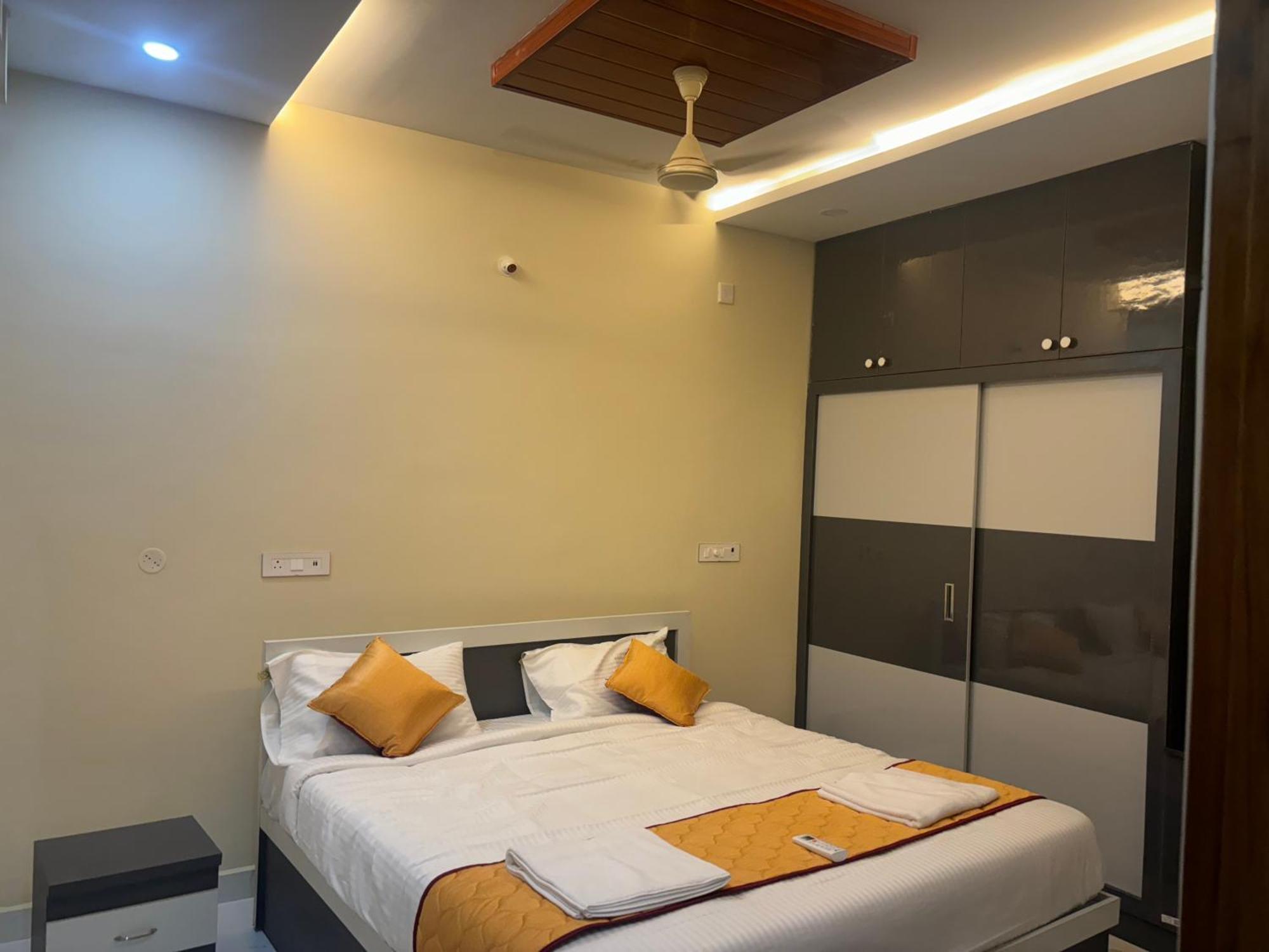 Nest Inn Homestay Tirupati Bagian luar foto