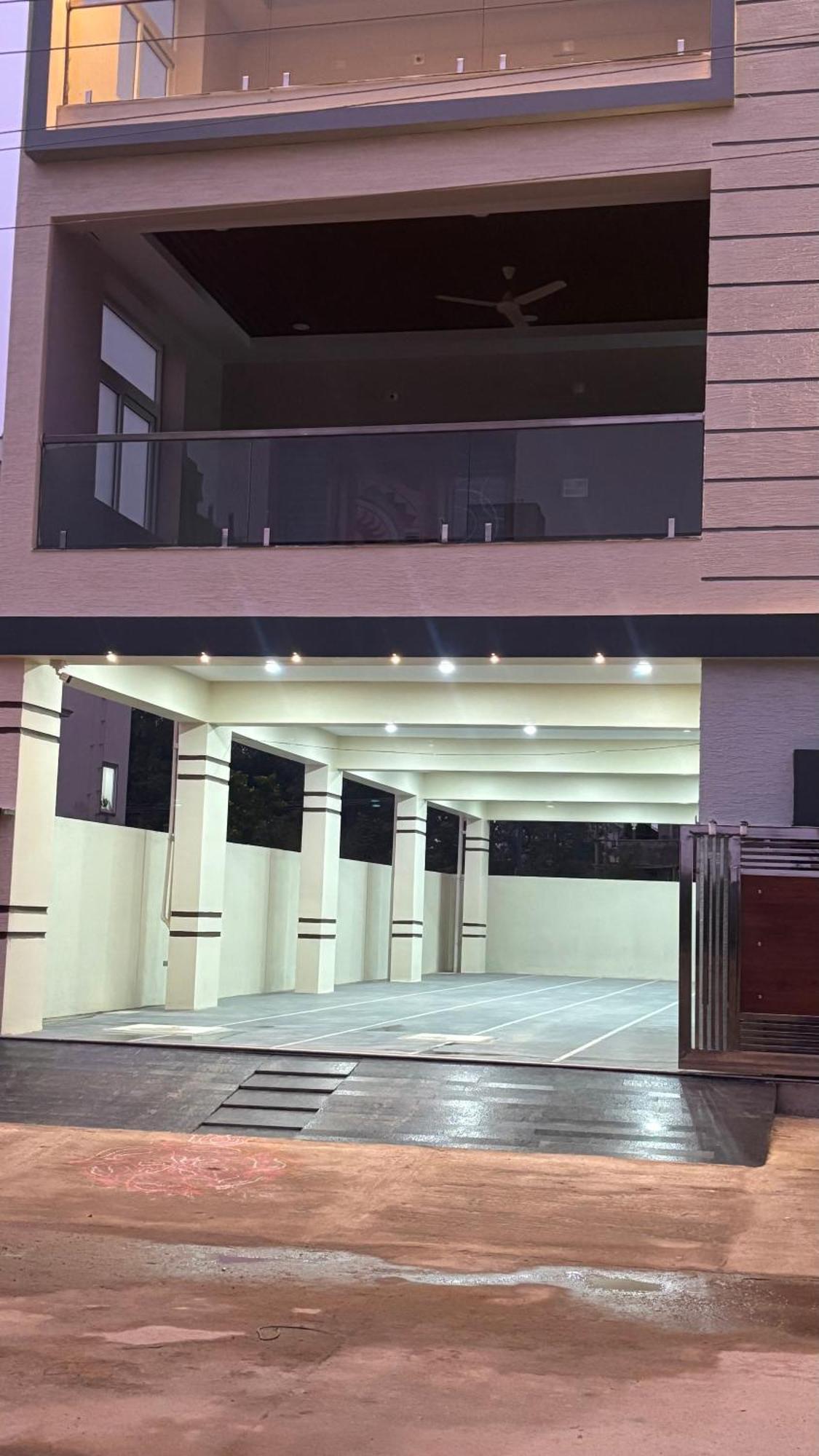 Nest Inn Homestay Tirupati Bagian luar foto